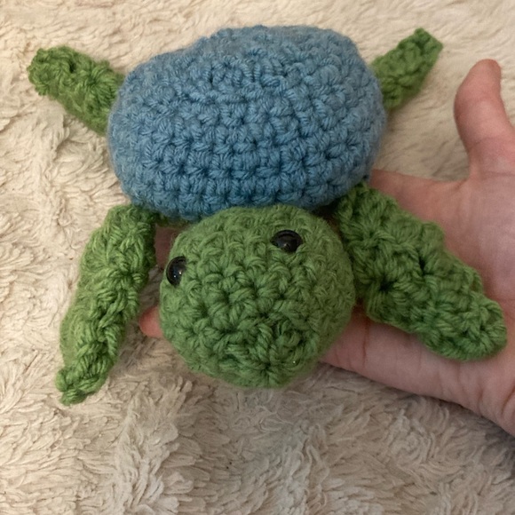NWOT Handmade Crochet Turtle - Picture 2 of 6